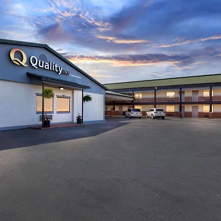Quality Inn Lawrenceburg エクステリア 写真