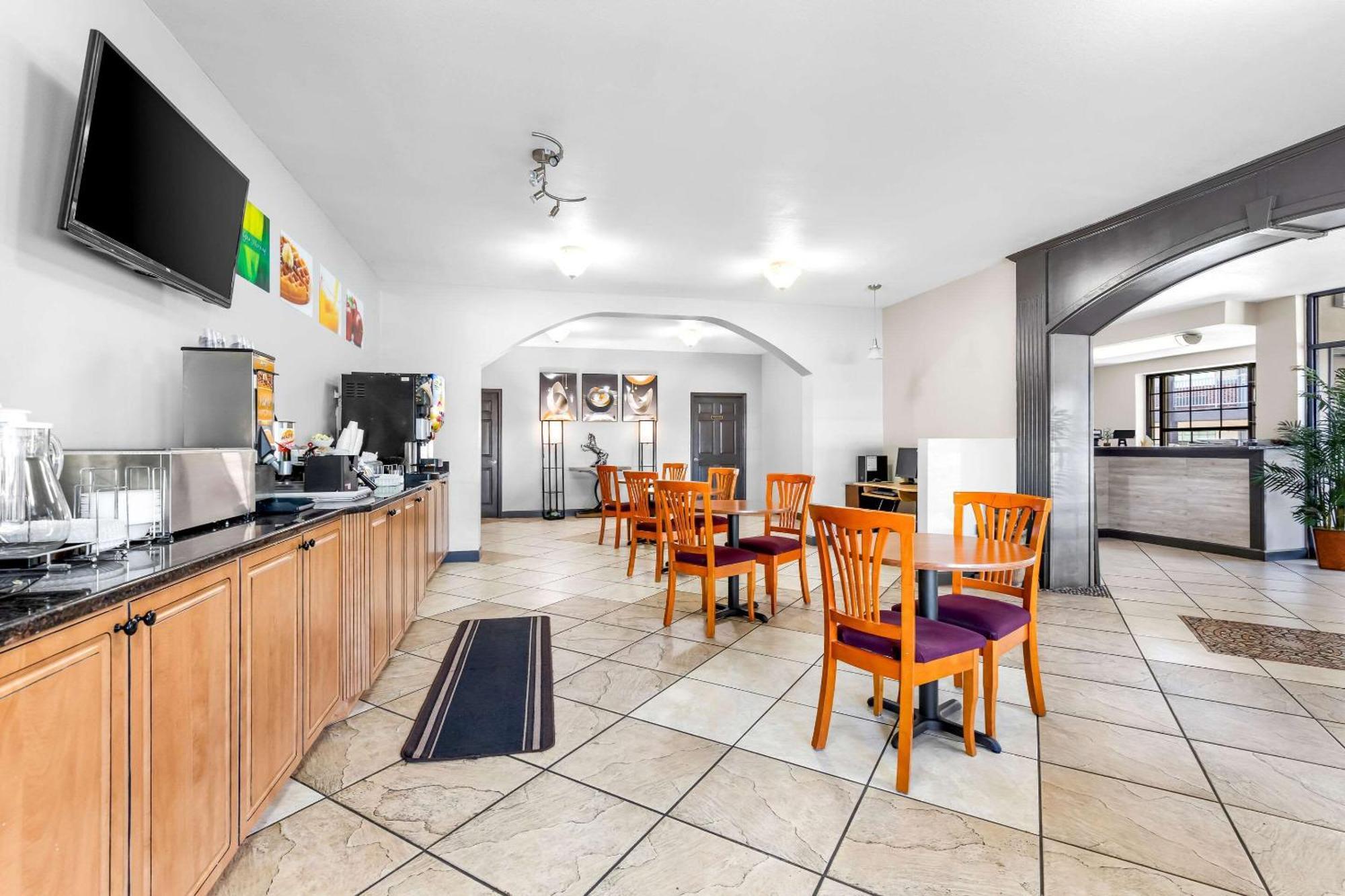 Quality Inn Lawrenceburg エクステリア 写真