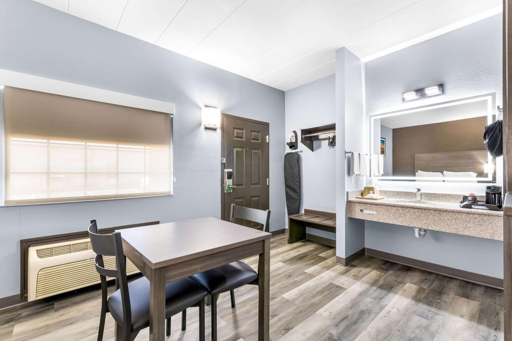 Quality Inn Lawrenceburg エクステリア 写真